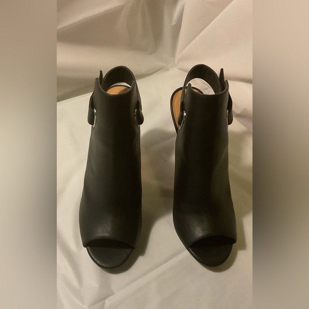 4 inch heel, black bootie, open toe, heel open, Justfab, leather size 10